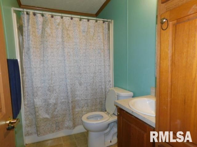 120 W 7TH Street, Coal Valley, IL 61240