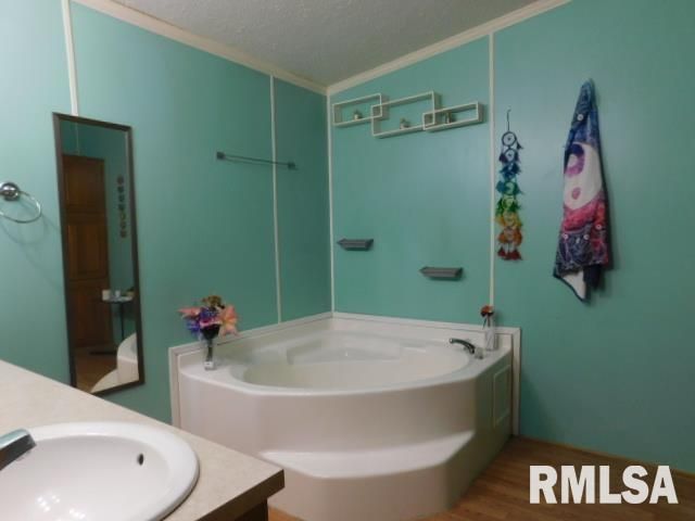 120 W 7TH Street, Coal Valley, IL 61240