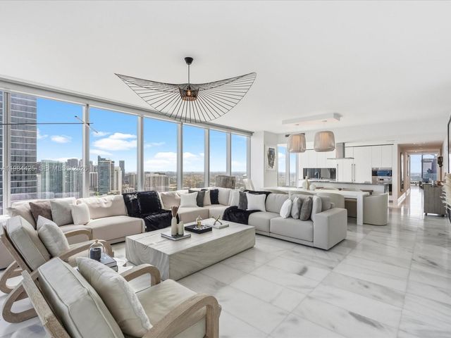 700 NE 26th Ter 4203, Miami, FL 33137