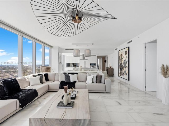 700 NE 26th Ter 4203, Miami, FL 33137