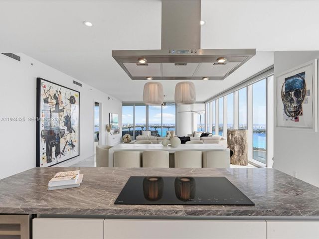 700 NE 26th Ter 4203, Miami, FL 33137