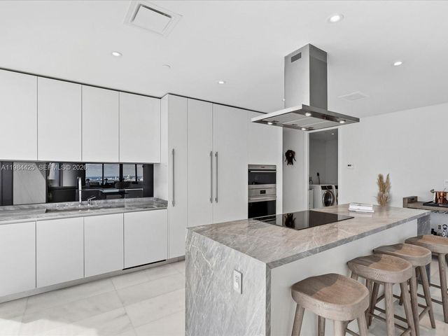 700 NE 26th Ter 4203, Miami, FL 33137