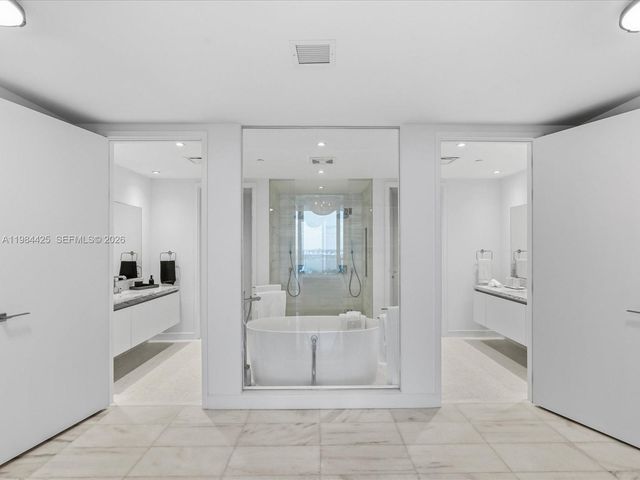 700 NE 26th Ter 4203, Miami, FL 33137