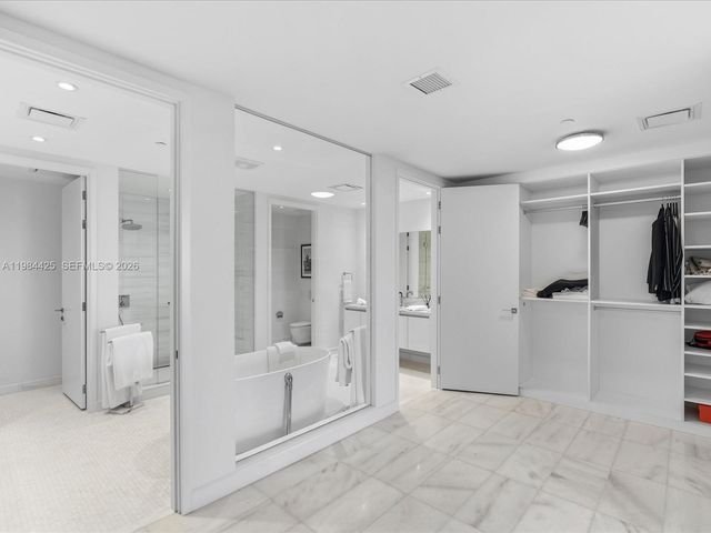 700 NE 26th Ter 4203, Miami, FL 33137