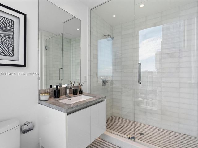 700 NE 26th Ter 4203, Miami, FL 33137