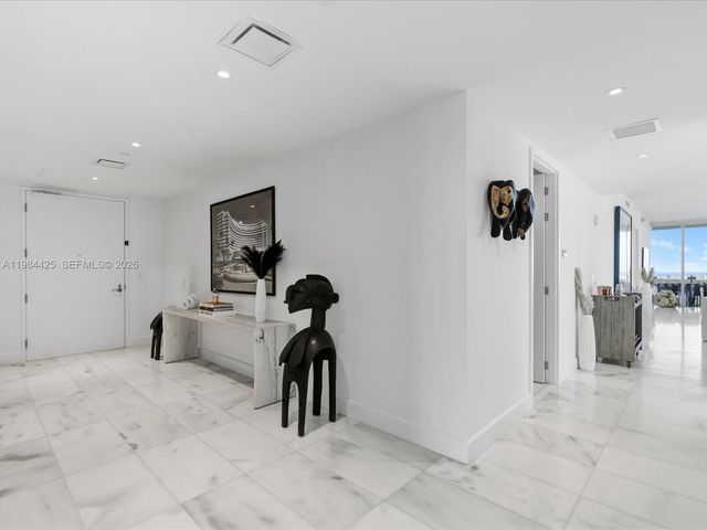 700 NE 26th Ter 4203, Miami, FL 33137