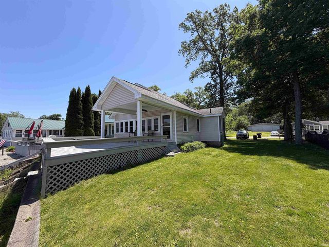 5129 E Shady Point Drive, Monticello, IN 47960