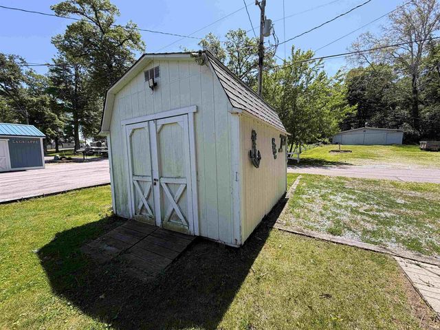 5129 E Shady Point Drive, Monticello, IN 47960