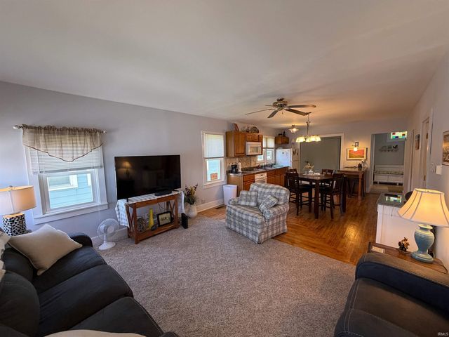 5129 E Shady Point Drive, Monticello, IN 47960