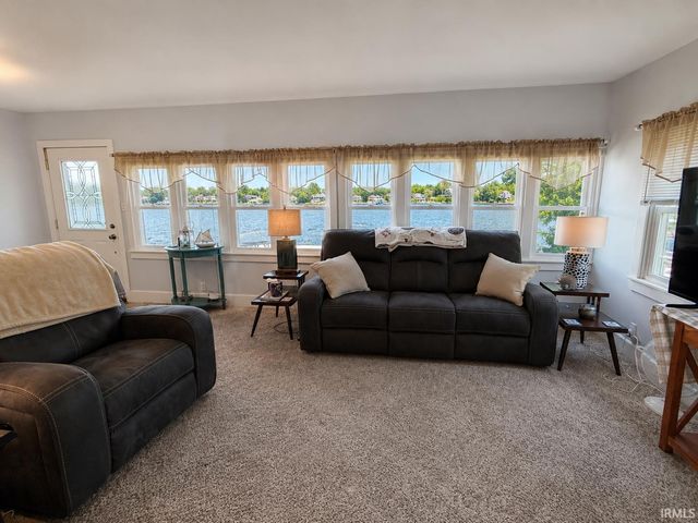 5129 E Shady Point Drive, Monticello, IN 47960