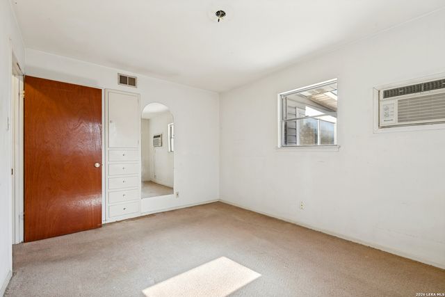 1207 HAMMOND AVE, San Antonio, TX 78210