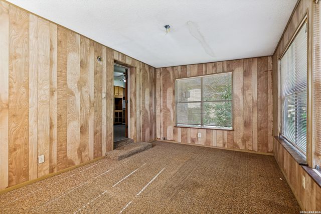 1207 HAMMOND AVE, San Antonio, TX 78210