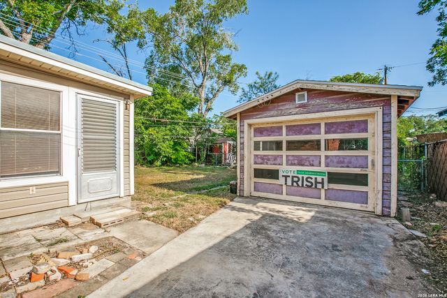 1207 HAMMOND AVE, San Antonio, TX 78210