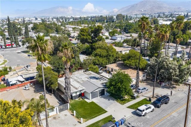 2121 Down, Riverside, CA 92507