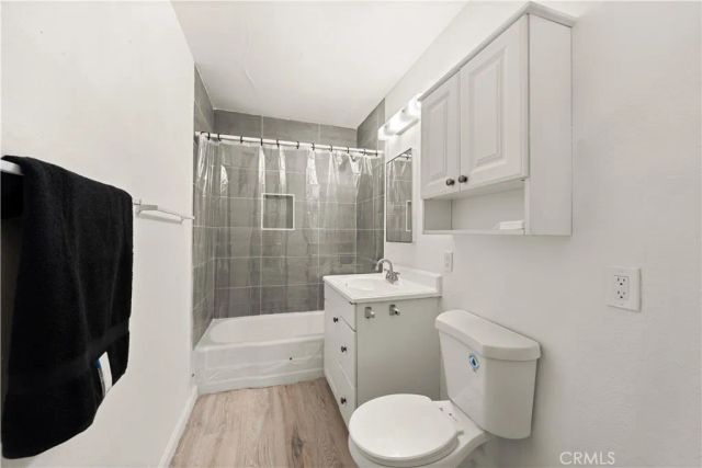 2121 Down, Riverside, CA 92507