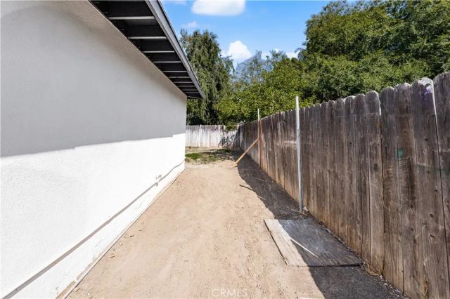 2121 Down, Riverside, CA 92507