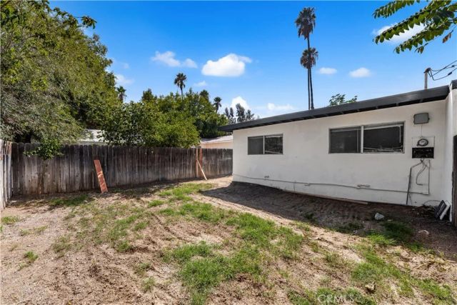2121 Down, Riverside, CA 92507