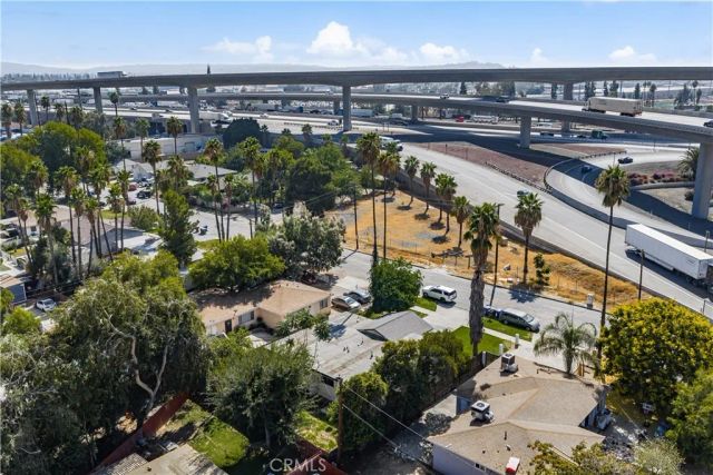 2121 Down, Riverside, CA 92507