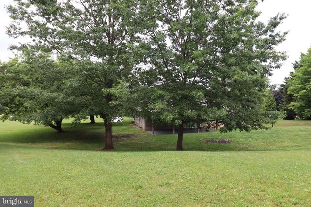 49 VALLEY VIEW DR, Hanover, PA 17331