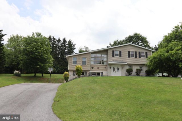 49 VALLEY VIEW DR, Hanover, PA 17331