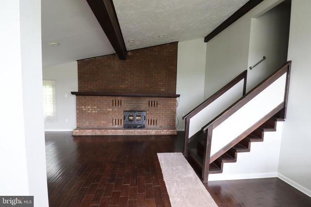 49 VALLEY VIEW DR, Hanover, PA 17331