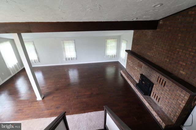 49 VALLEY VIEW DR, Hanover, PA 17331