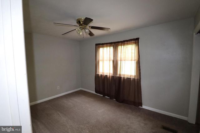 49 VALLEY VIEW DR, Hanover, PA 17331