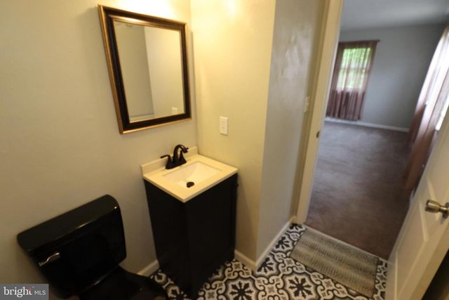 49 VALLEY VIEW DR, Hanover, PA 17331