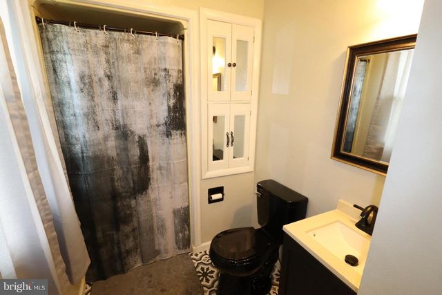 49 VALLEY VIEW DR, Hanover, PA 17331