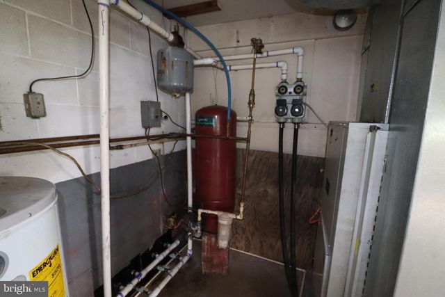 49 VALLEY VIEW DR, Hanover, PA 17331