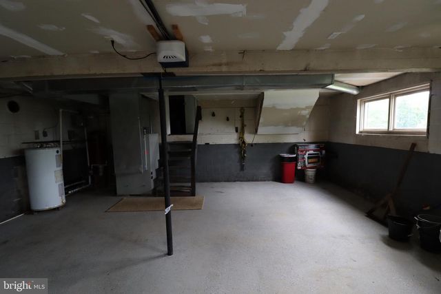 49 VALLEY VIEW DR, Hanover, PA 17331