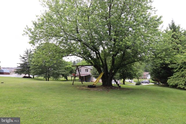 49 VALLEY VIEW DR, Hanover, PA 17331