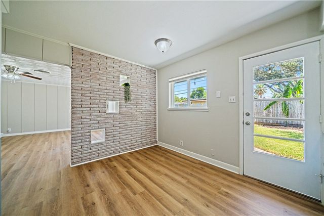 429 Montclair Dr, Corpus Christi, TX 78412