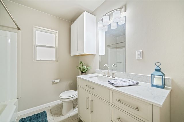 429 Montclair Dr, Corpus Christi, TX 78412