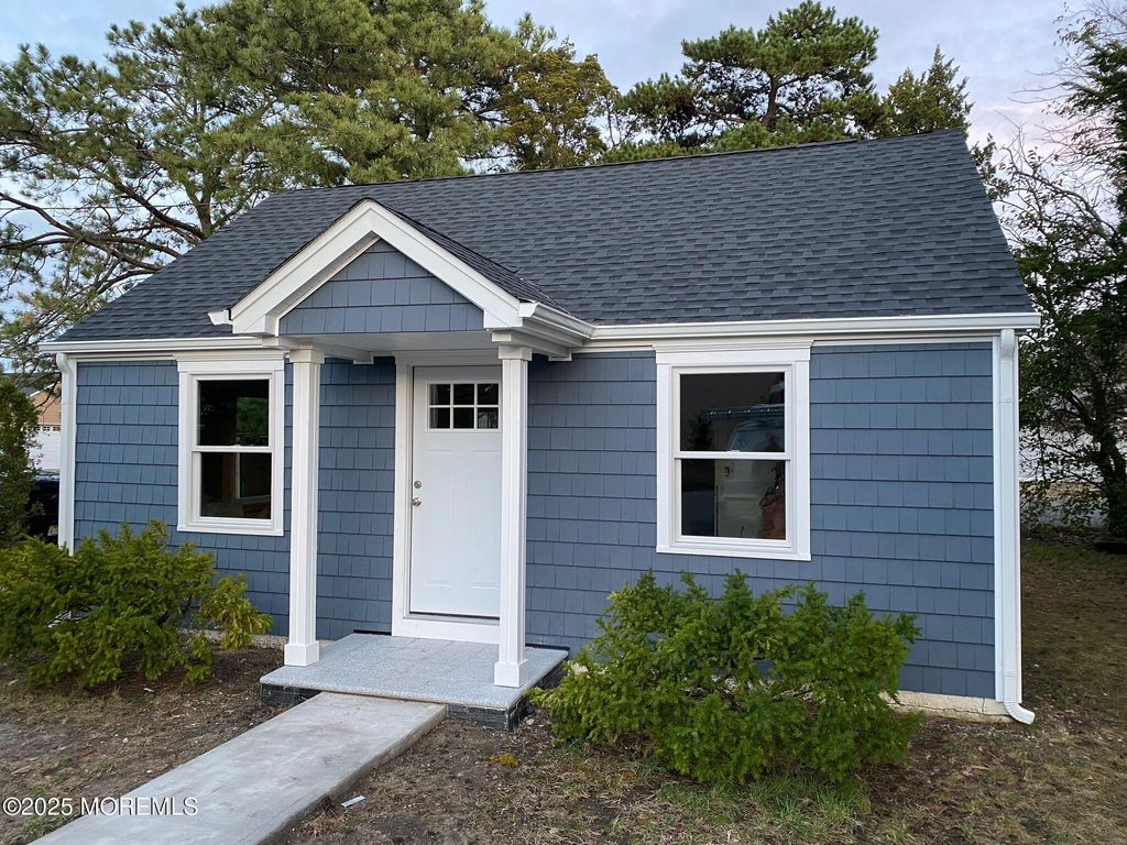 3407 Adams Avenue, Toms River, NJ 08753