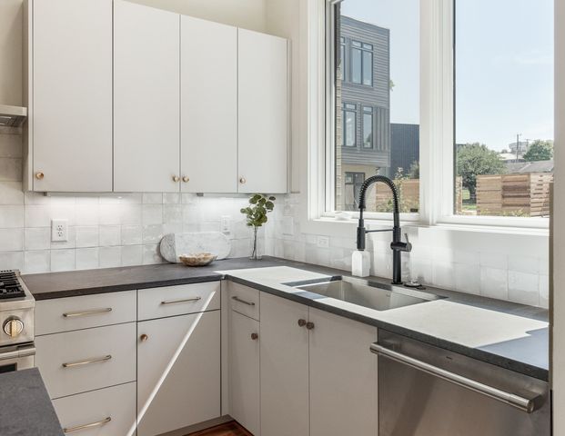 1721 6th Ave N Unit 1, Nashville, TN 37208