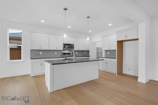 1518 Cyril Way, Belgrade, MT 59714