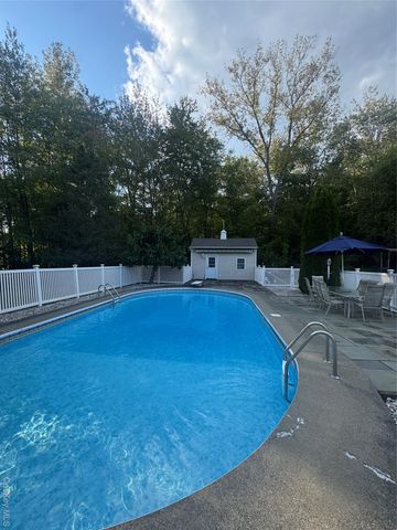 131 Eleanor Drive, Mahopac, NY 10541