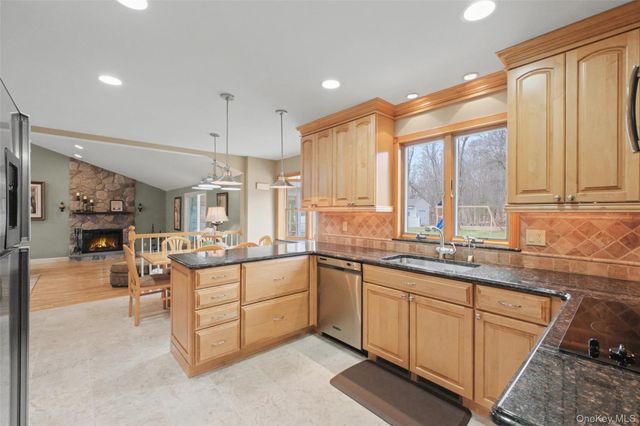 131 Eleanor Drive, Mahopac, NY 10541