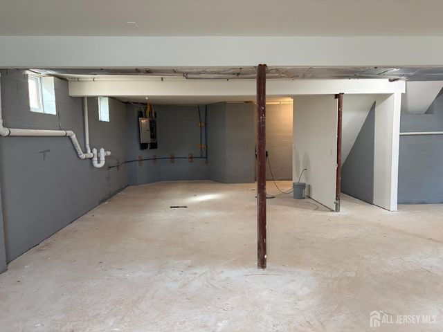 122 Arthur Avenue, Colonia, NJ 07067