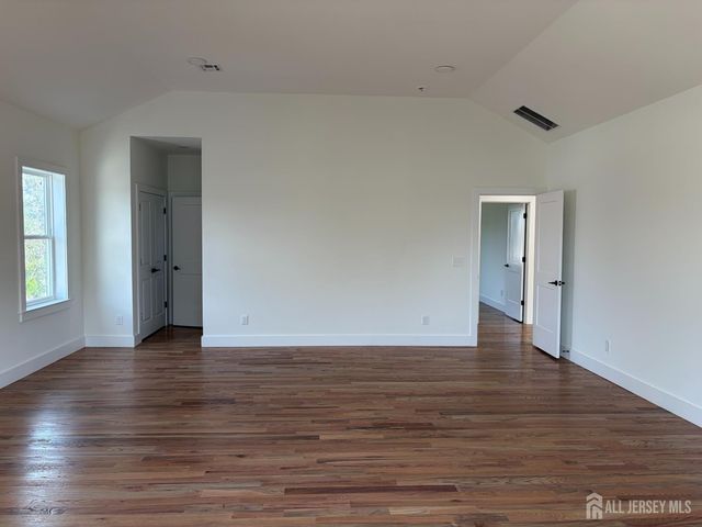 122 Arthur Avenue, Colonia, NJ 07067
