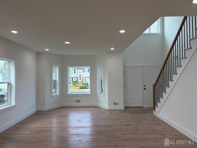 122 Arthur Avenue, Colonia, NJ 07067