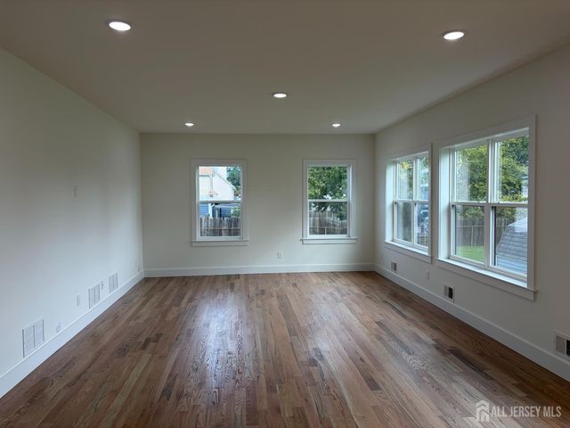 122 Arthur Avenue, Colonia, NJ 07067