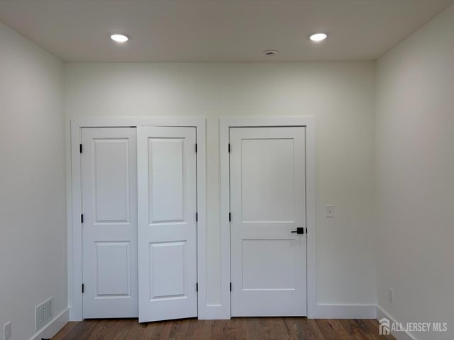122 Arthur Avenue, Colonia, NJ 07067