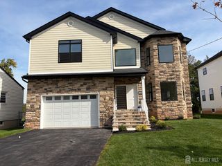 122 Arthur Avenue, Colonia, NJ 07067