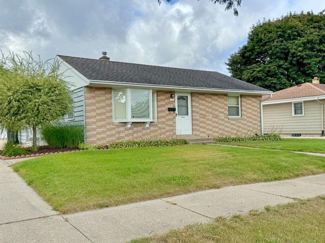 2847 S 102nd STREET, West Allis, WI 53227