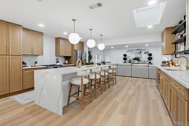 3880 Adams Street, Carlsbad, CA 92008