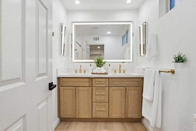 3880 Adams Street, Carlsbad, CA 92008