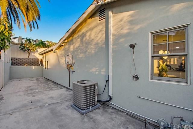 3880 Adams Street, Carlsbad, CA 92008