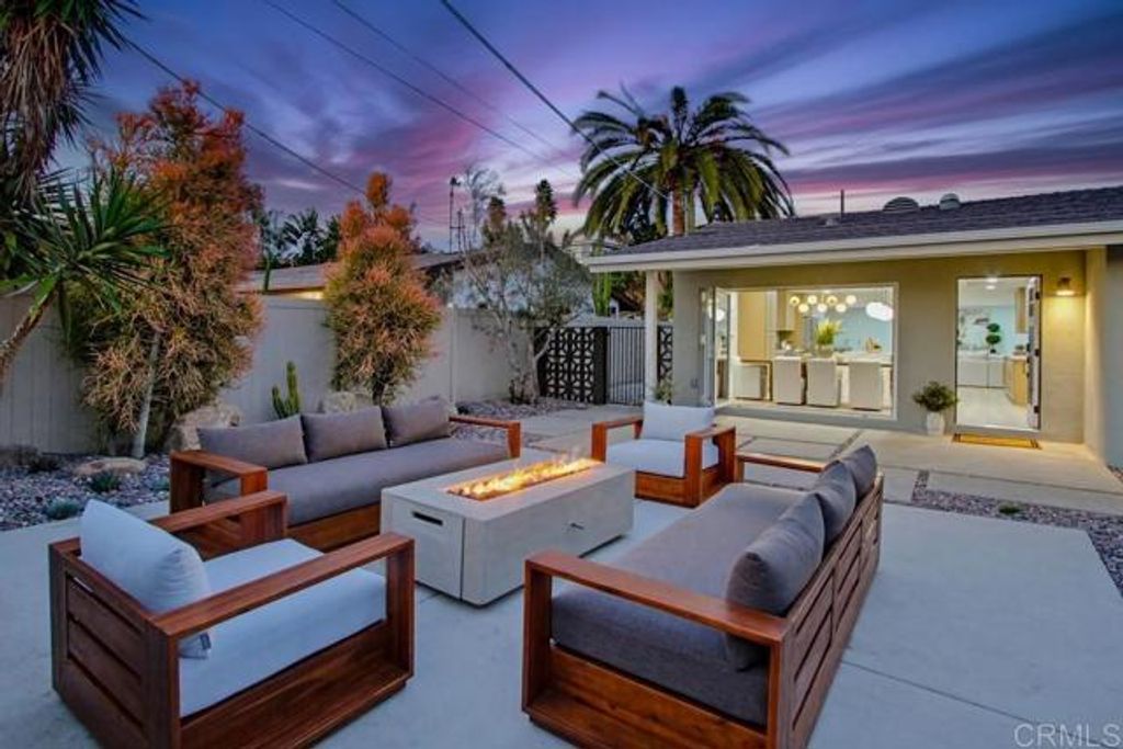 3880 Adams Street, Carlsbad, CA 92008